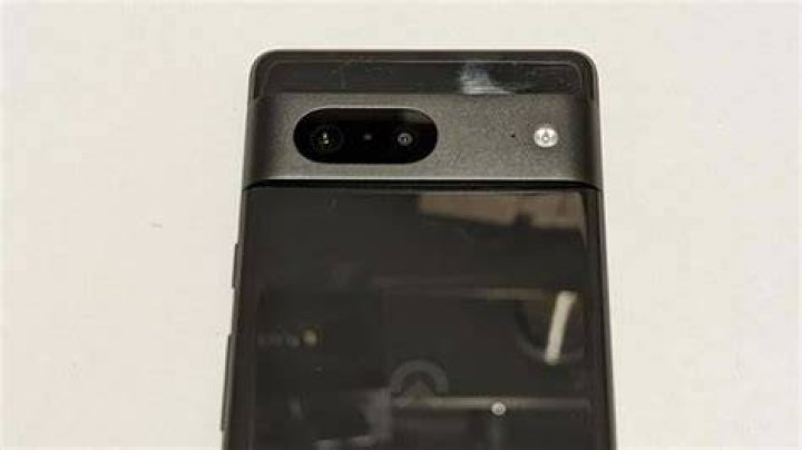 A Google Pixel 7 prototype dropped by eBay