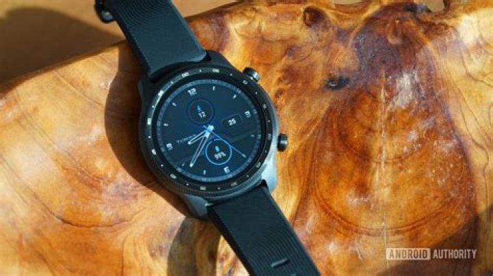 A TicWatch Pro 3 Ultra displays the native apps in the device app drawer.