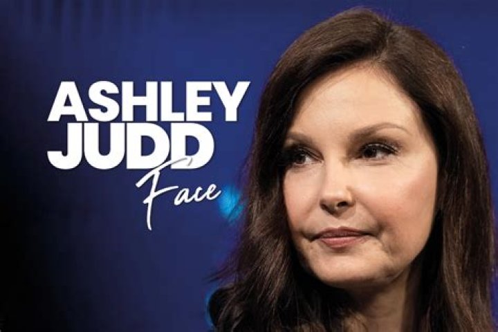 Ashley Judd provided an update Monday after seriously injuring her leg earlier this month.