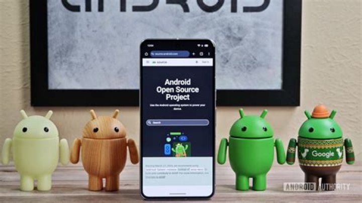 Google uploads part of the Android Wear source code to AOSP