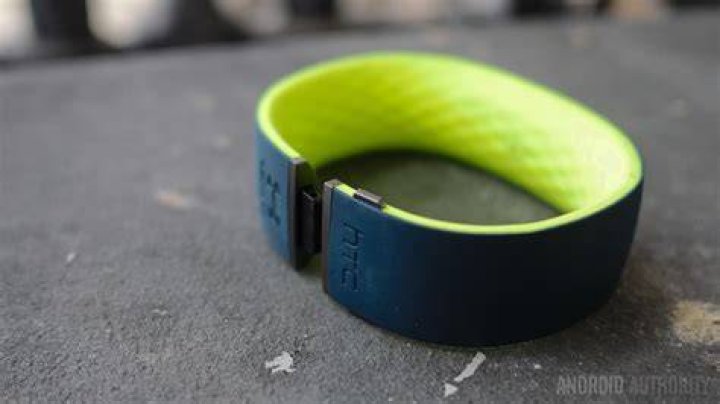 htc grip first look aa (14 of 17)