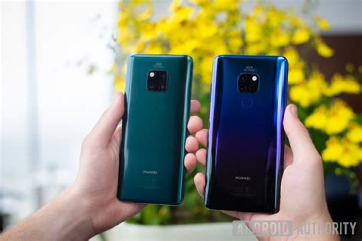 Huawei Mate 20 Pro and Google Pixel 3 back