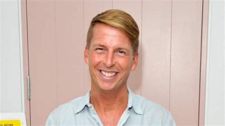 Jack McBrayer Net Worth, Career, Personal Life, Wife, Biography