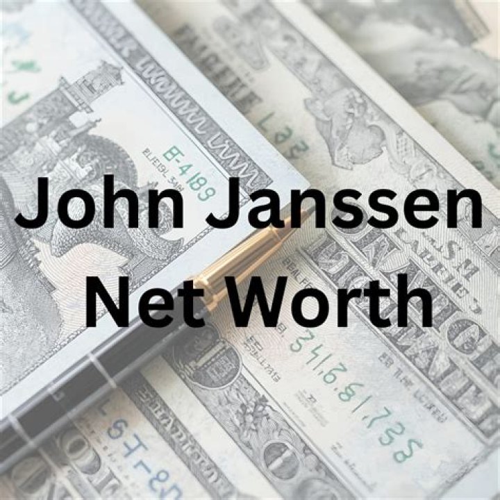 John Mulaney&rsquo;s Net Worth Shows It Pays To Be Funny&mdash;Here's How Much He Makes Per Show