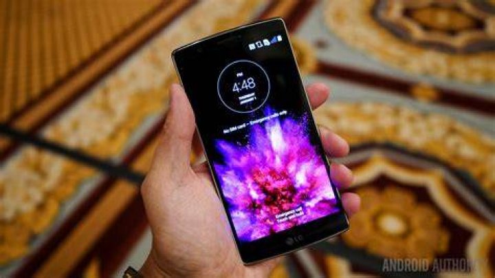 lg g flex first look aa (49 of 49)