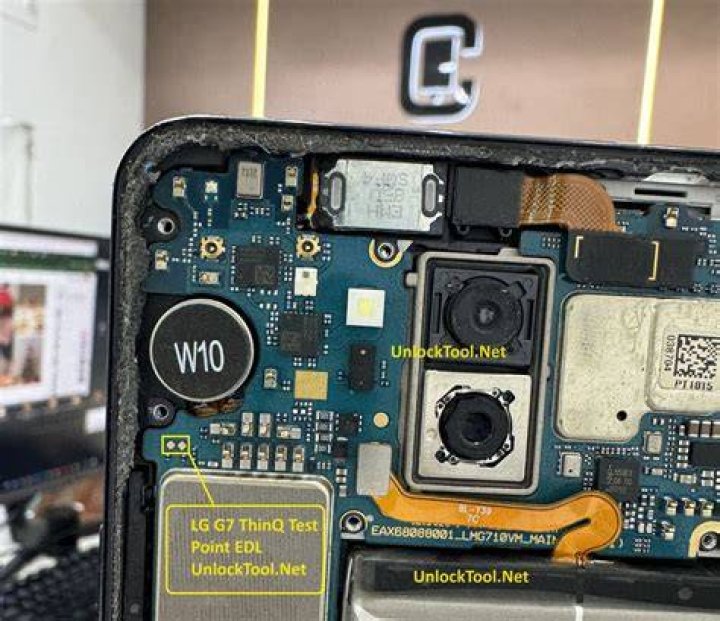 LG G7 ThinQ front camera quality