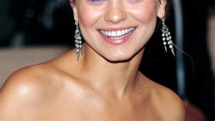 Mila Kunis | TheThings