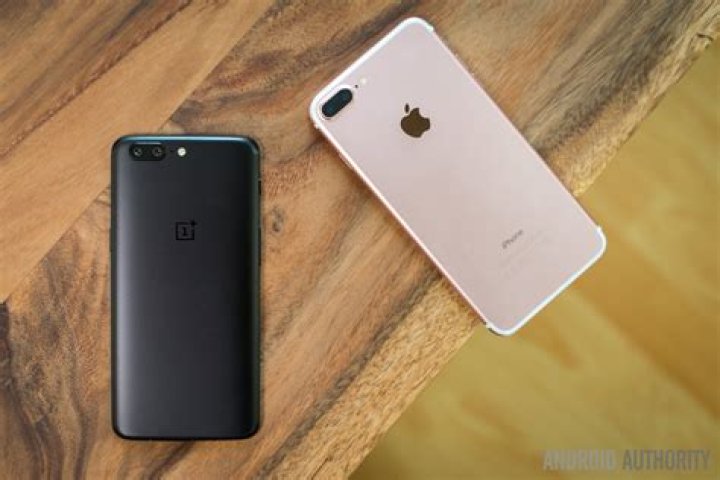 OnePlus 5 vs Apple iPhone 7 Plus: quick look