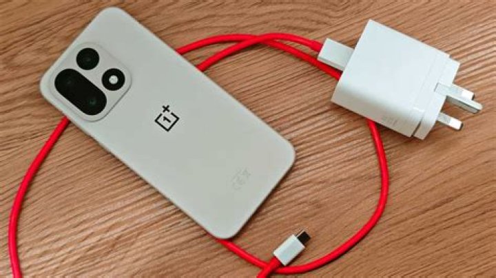 OnePlus 9 review USB C