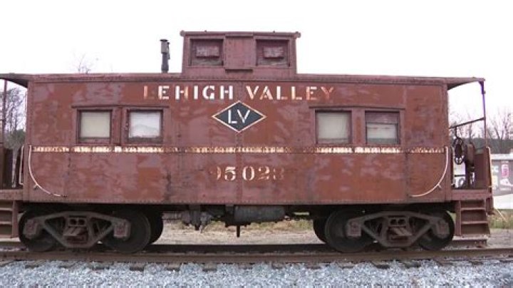 s22 caboose 30x