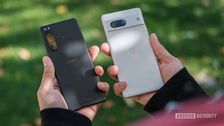 Sony Xperia Z vs Google Nexus 4 aa (25)