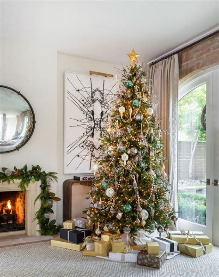 STYLECASTER | Christmas tree decorations | ornaments