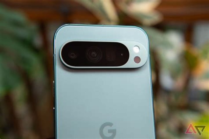 the google pixel 5a camera module and fingerprint sensor