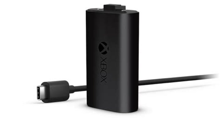 Xbox Series X official accessories include an external controller battery